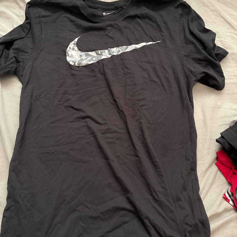 Nike camo shirt